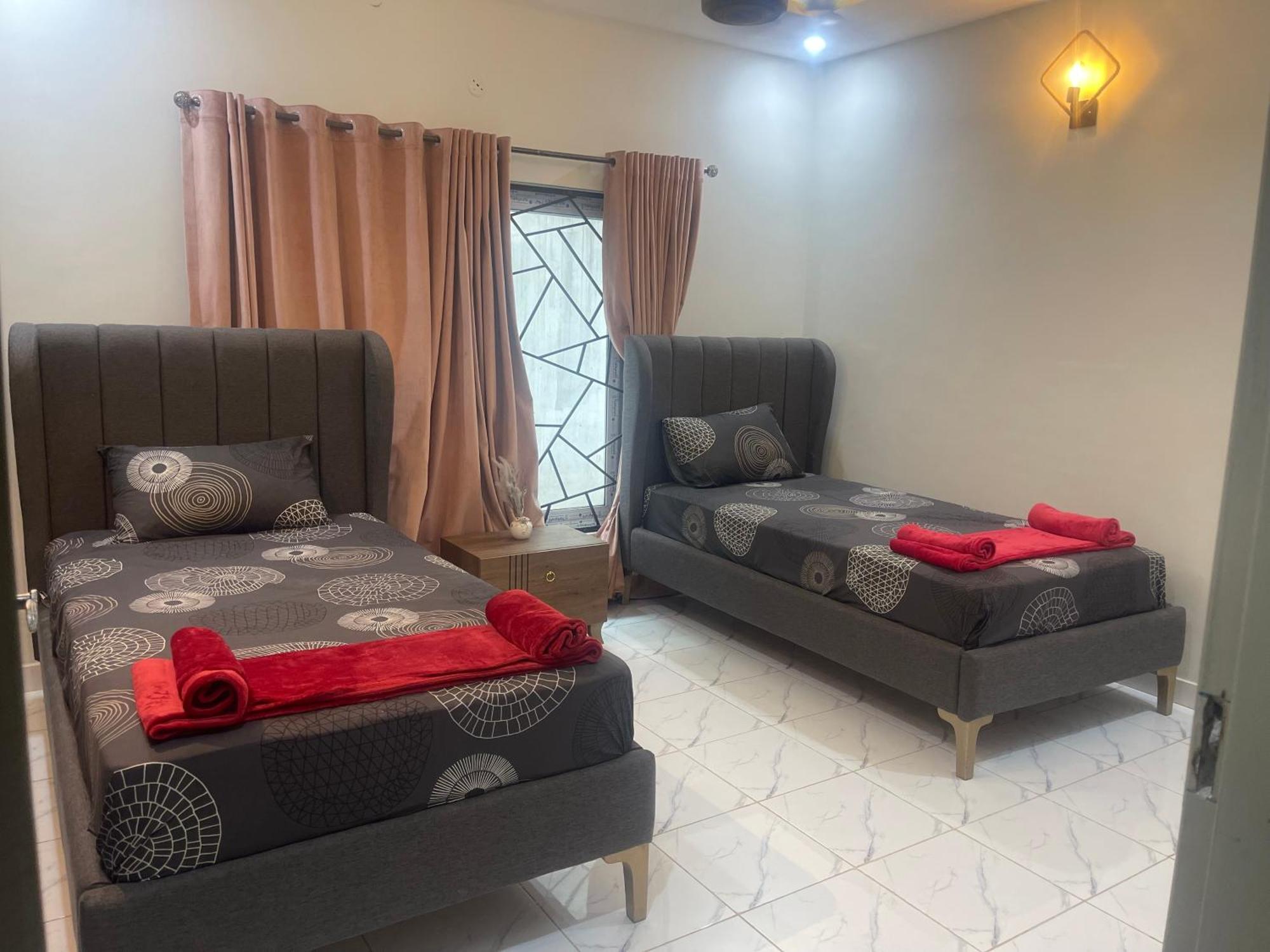 Velvet Vibes Villa Near Islamabad Airport Dhok Sandemar ภายนอก รูปภาพ
